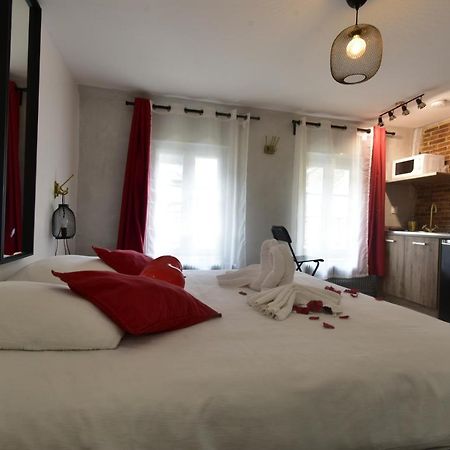 Appartement Jacuzzi Privatif : Urban Love Verneuil d'Avre et d'Iton Exteriör bild