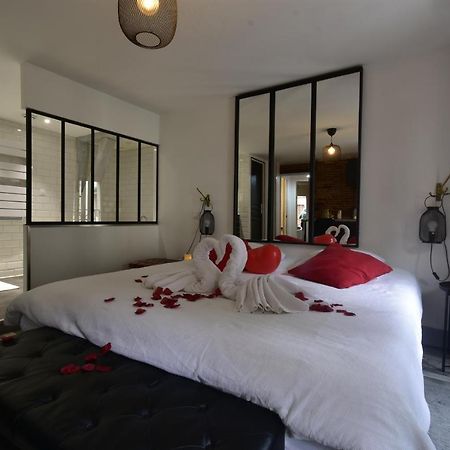 Appartement Jacuzzi Privatif : Urban Love Verneuil d'Avre et d'Iton Exteriör bild