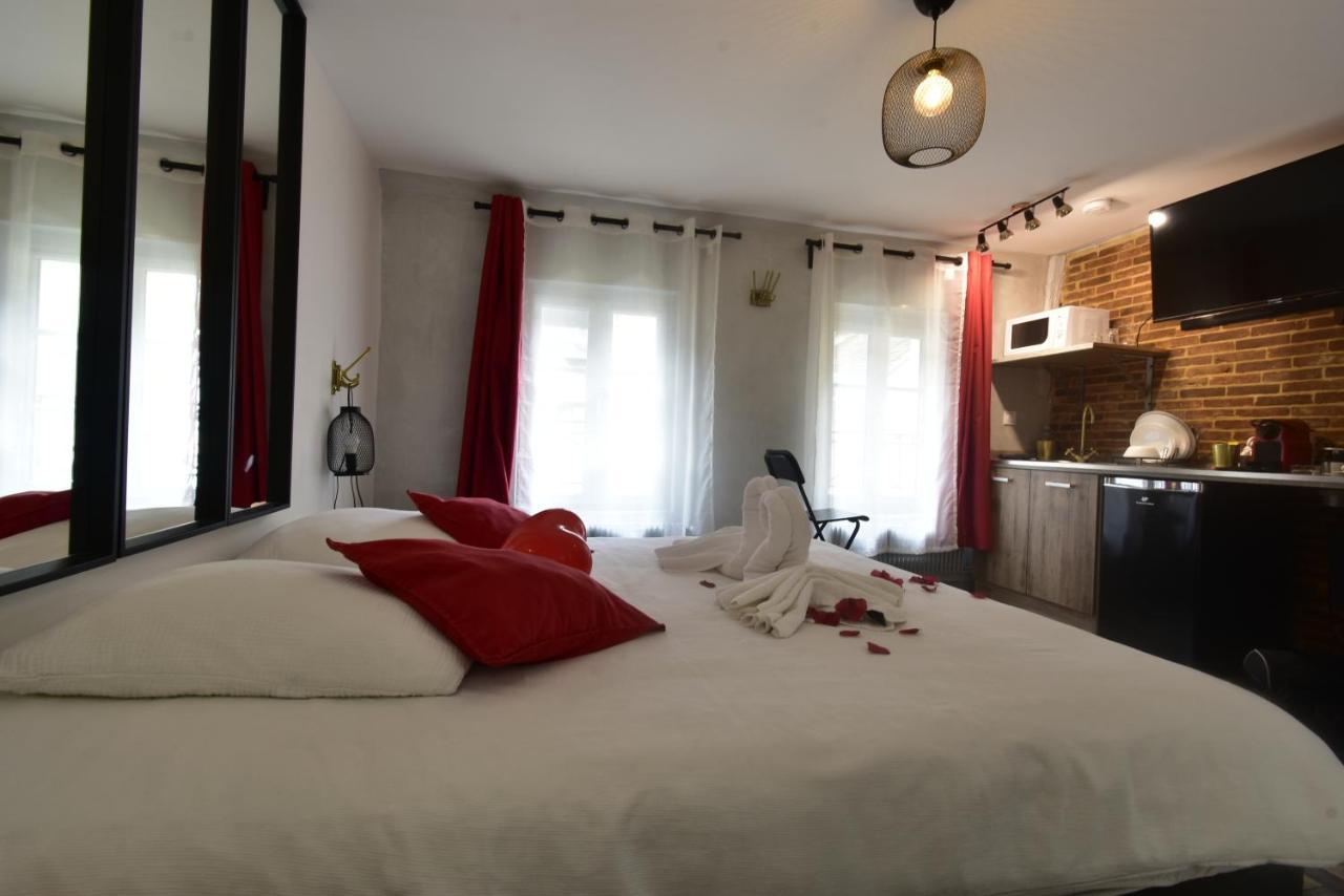 Appartement Jacuzzi Privatif : Urban Love Verneuil d'Avre et d'Iton Exteriör bild
