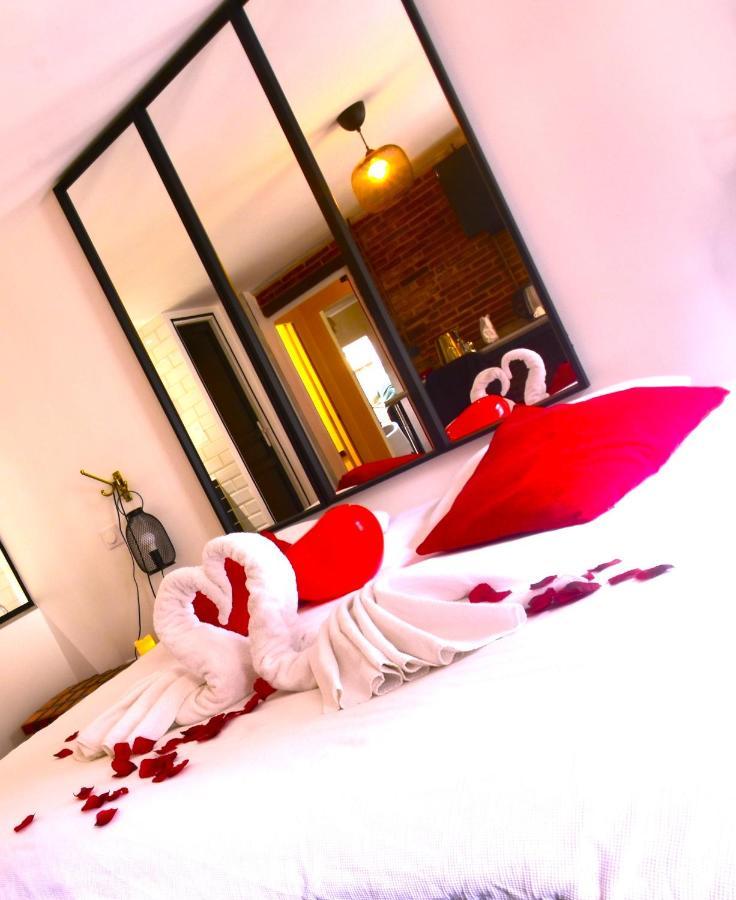 Appartement Jacuzzi Privatif : Urban Love Verneuil d'Avre et d'Iton Exteriör bild