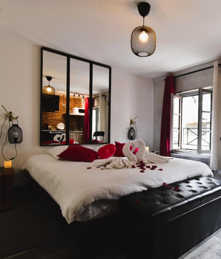 Appartement Jacuzzi Privatif : Urban Love Verneuil d'Avre et d'Iton Exteriör bild